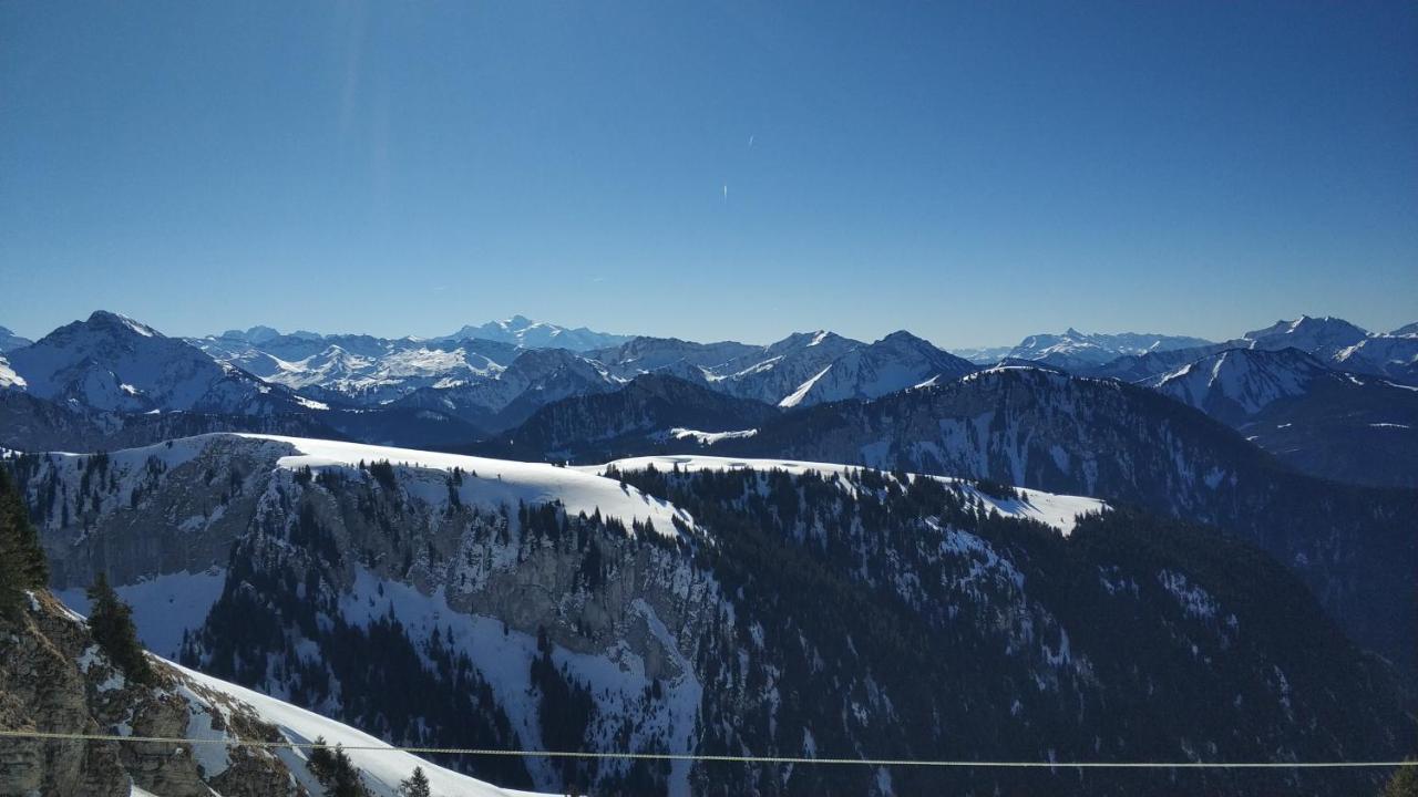 Appartement T2 A Bernex Avec Wifi, Vue Sur Montagne Bagian luar foto
